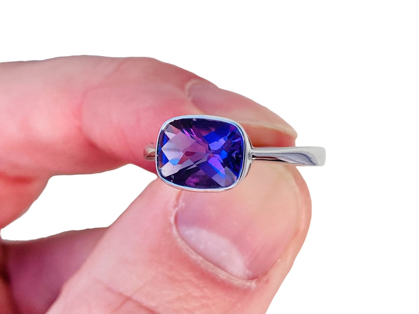 9ct Gold Amethyst Ring