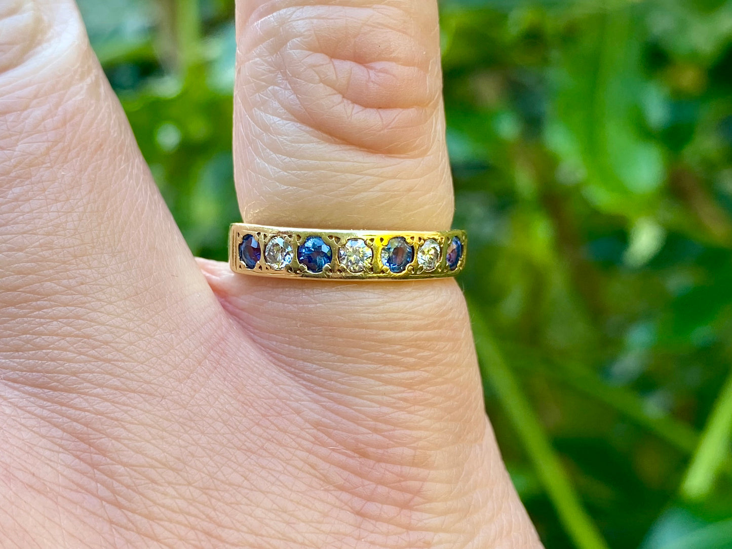 Vintage 18ct Gold Sapphire & Diamond Ring