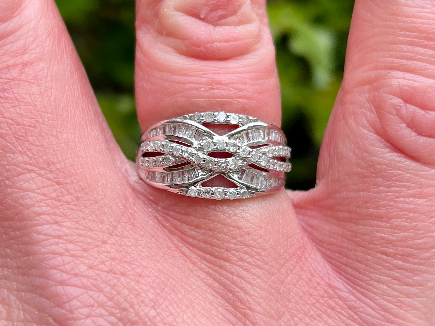 9ct Gold Diamond Ring