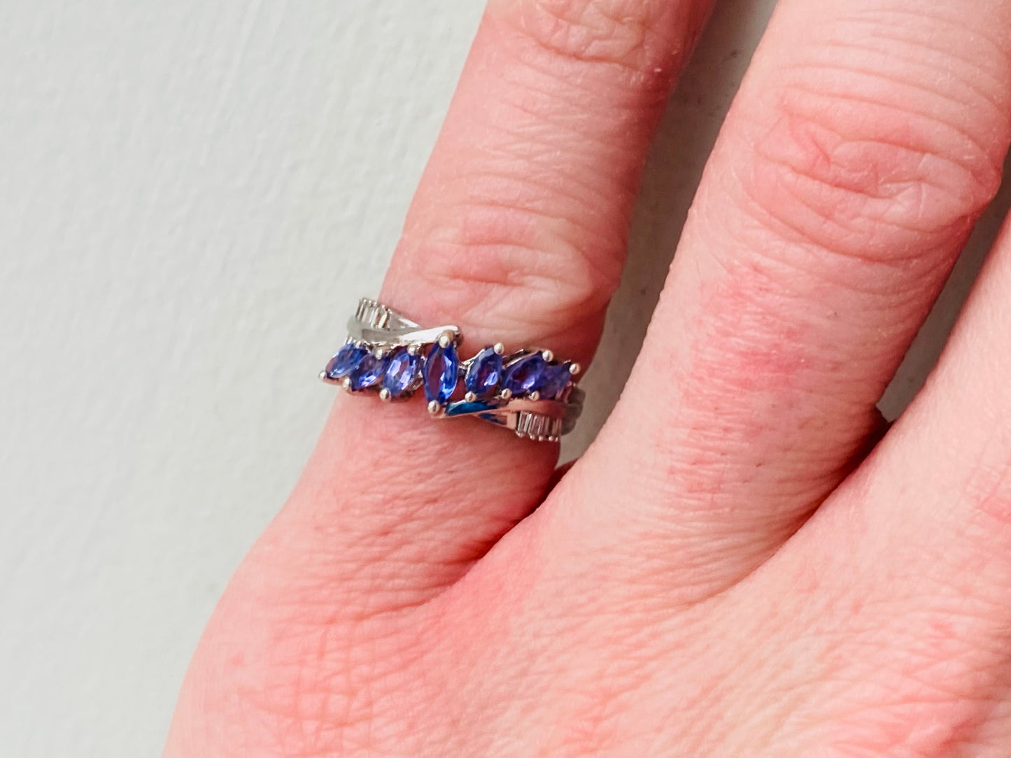 9ct Gold Tanzanite & Diamond Ring