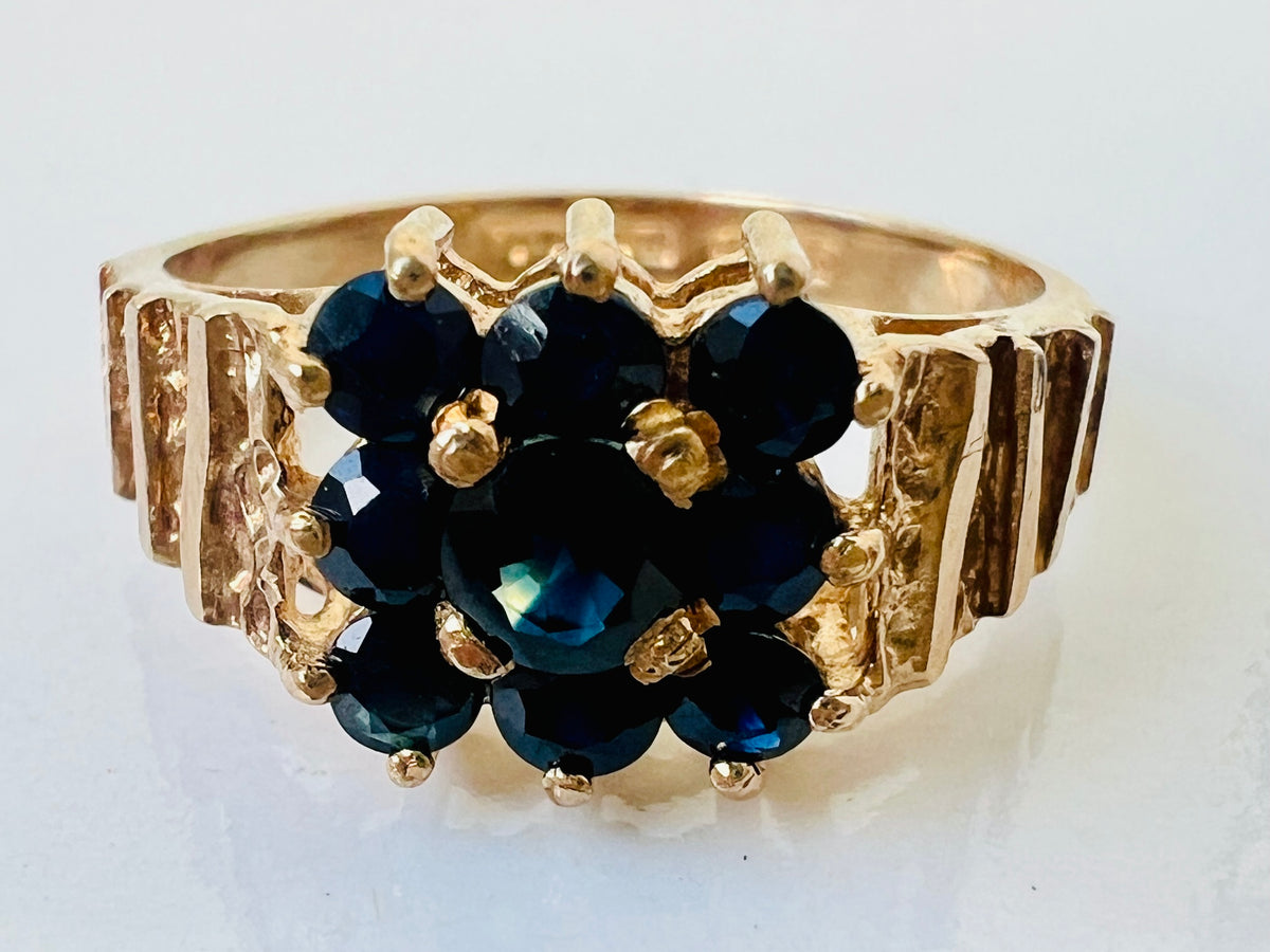 Vintage 9ct Gold Sapphire Ring
