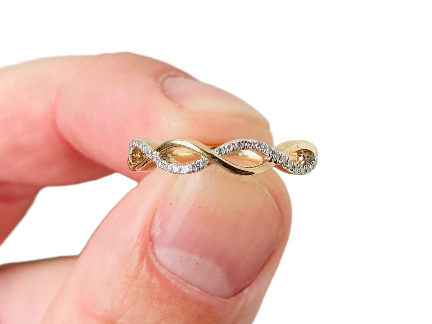 9ct Gold Diamond Ring