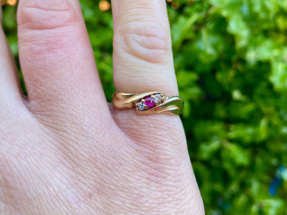 9ct Gold Ruby & Diamond Ring
