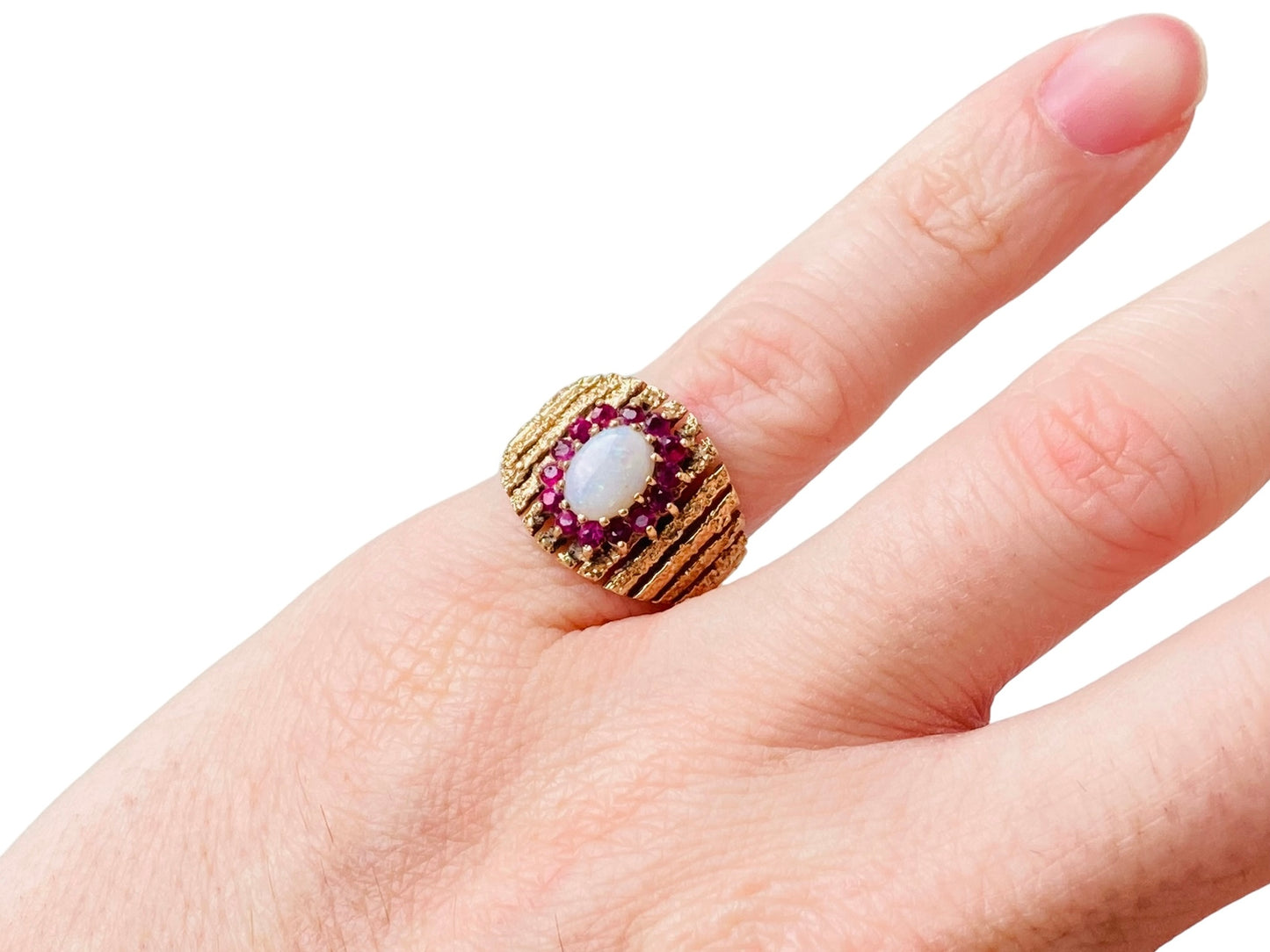 Vintage 9ct Gold Opal & Garnet Ring