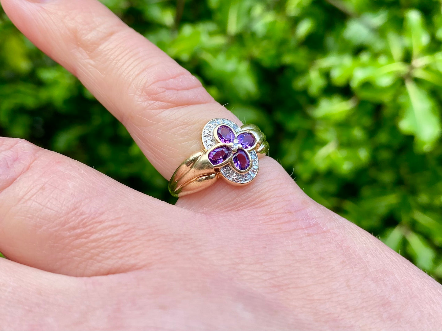 Vintage 9ct Gold Amethyst & Diamond Ring