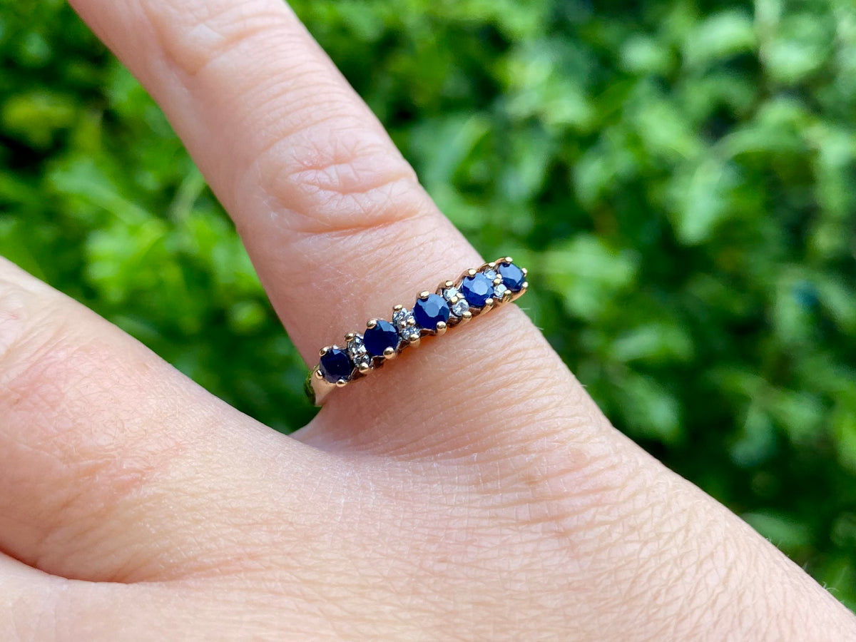 Vintage 9ct Gold Sapphire & Diamond Ring