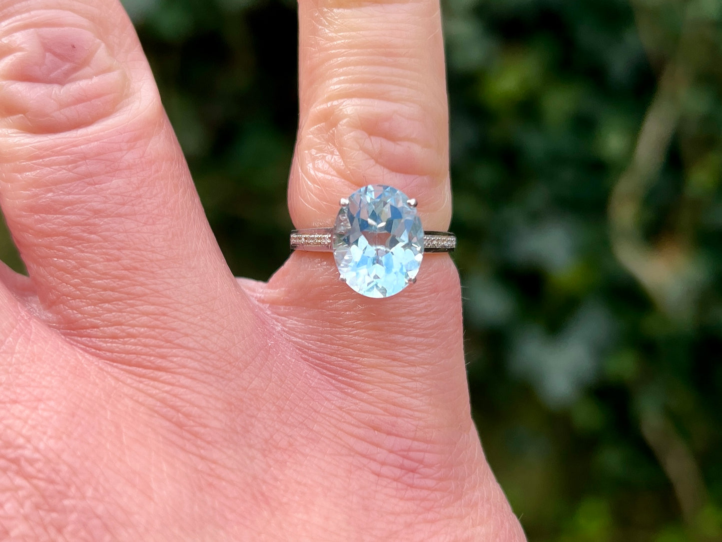 9ct Gold Topaz & Diamond Ring