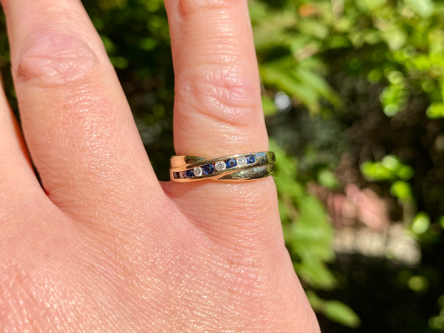 9ct Gold Sapphire & Diamond Ring