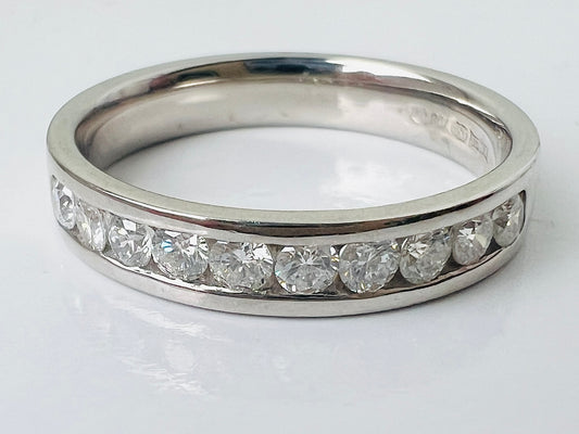 18ct Gold Ten-Stone Diamond Ring
