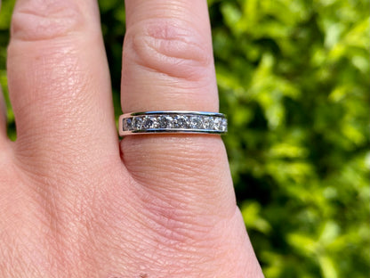 18ct Gold Nine-Stone Diamond Ring