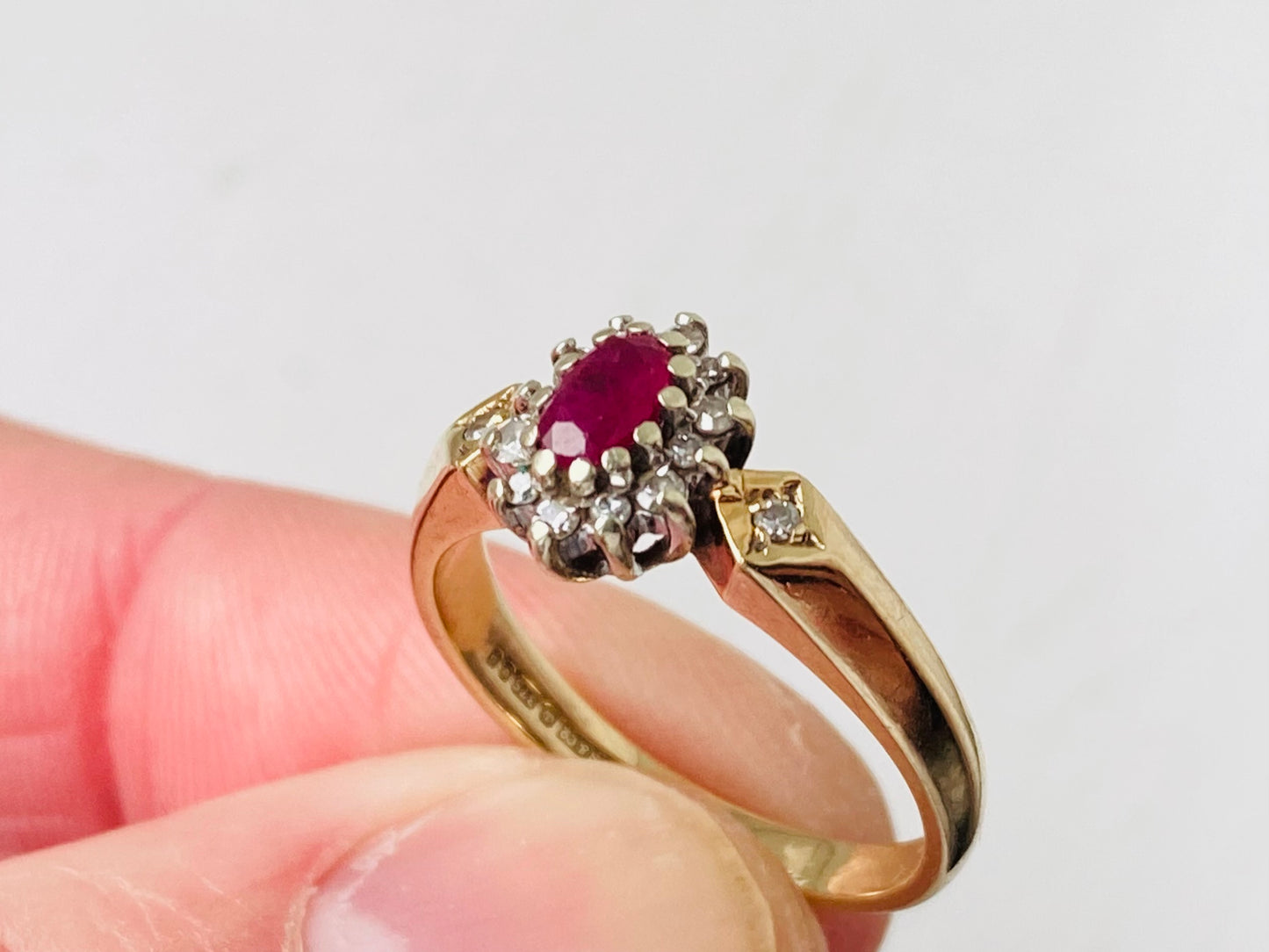 9ct Gold Ruby & Diamond Ring