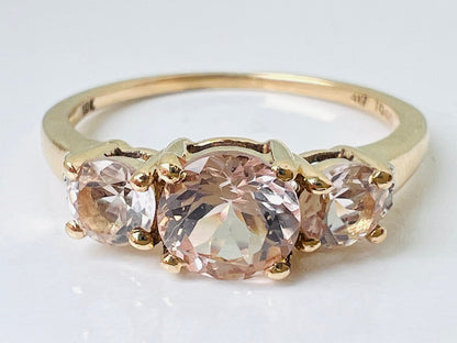 9ct Gold Morganite & Diamond Ring