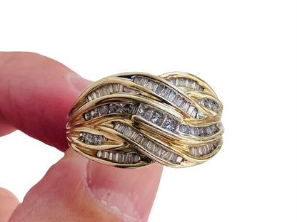 9ct Gold Diamond Ring