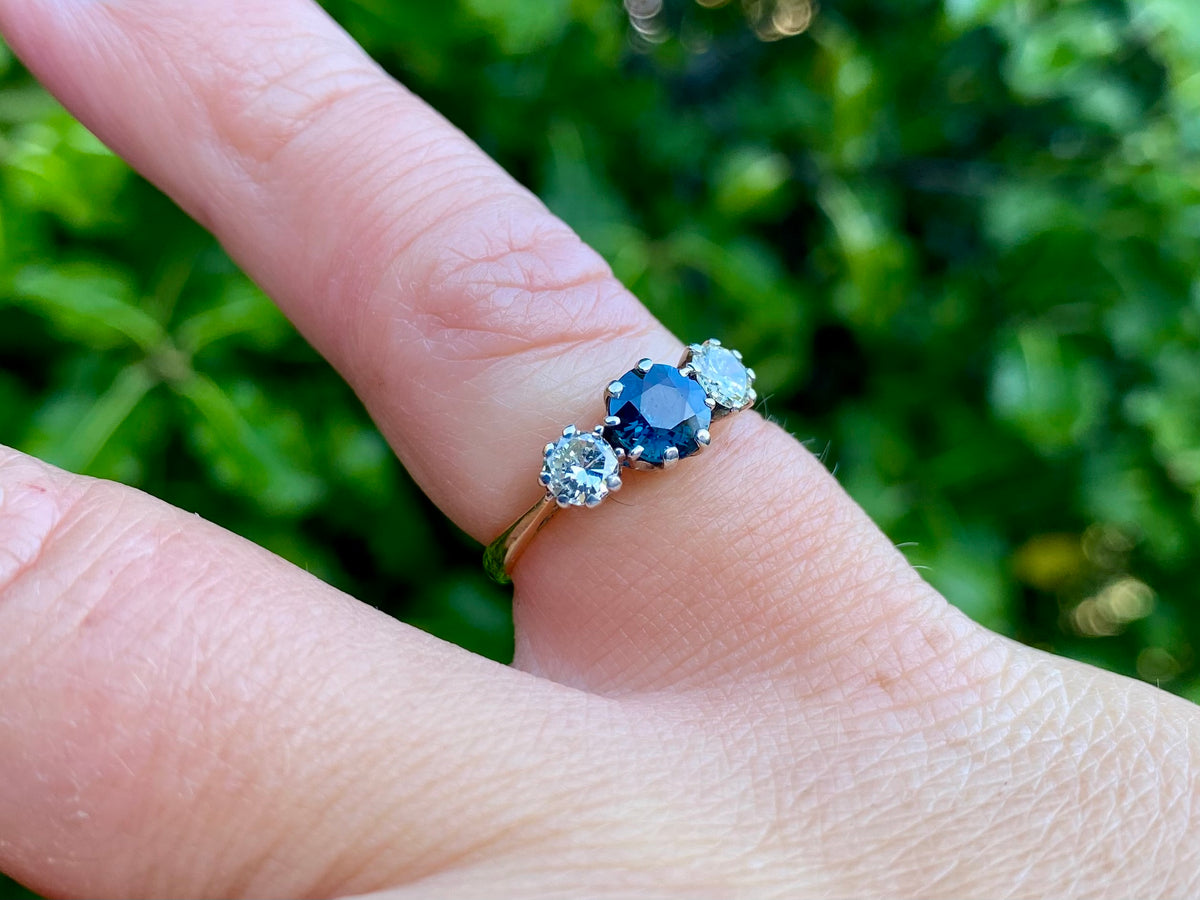 Antique 18ct Gold Sapphire & Diamond Ring