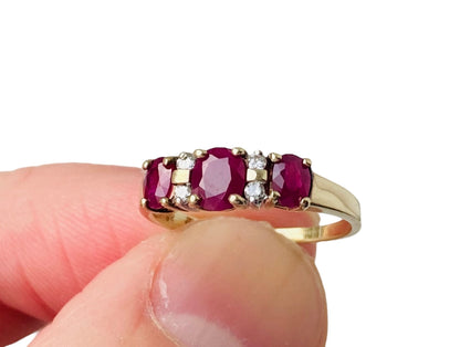 9ct Gold Ruby & Diamond Ring