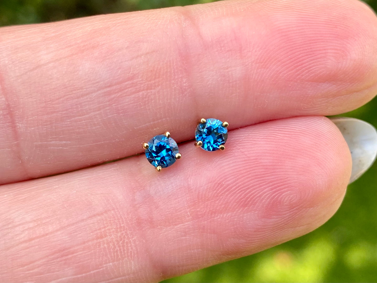 9ct Gold Topaz Earrings