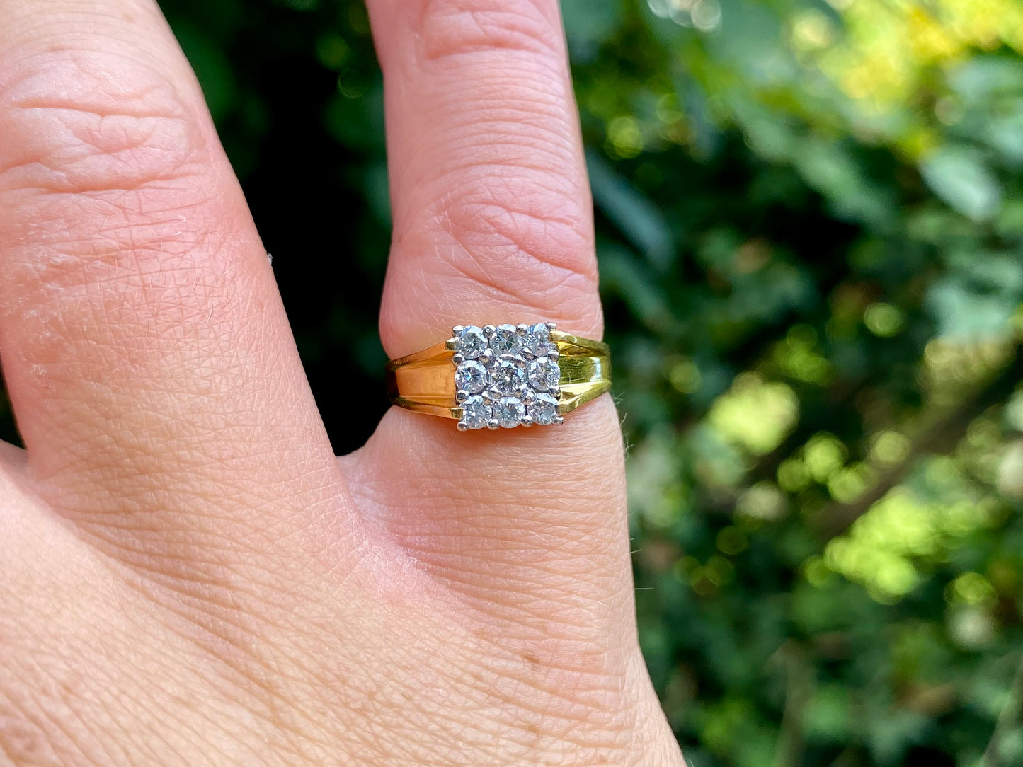 Vintage 18ct Gold Nine-Stone Diamond Ring