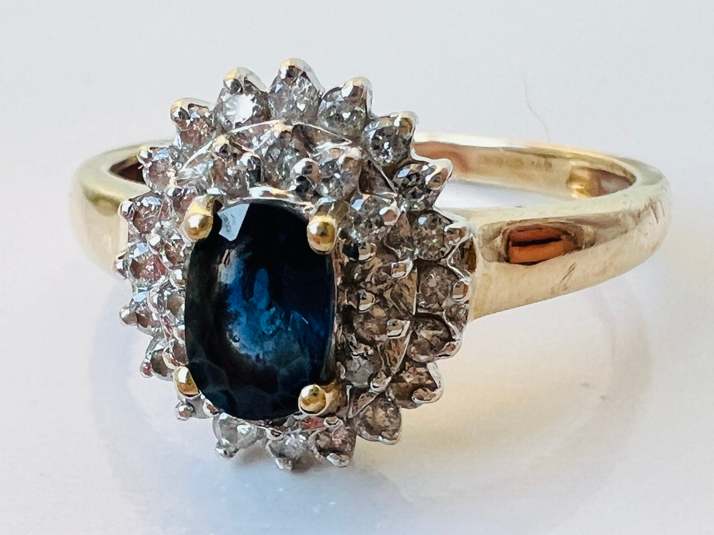 9ct Gold Sapphire & Diamond Ring