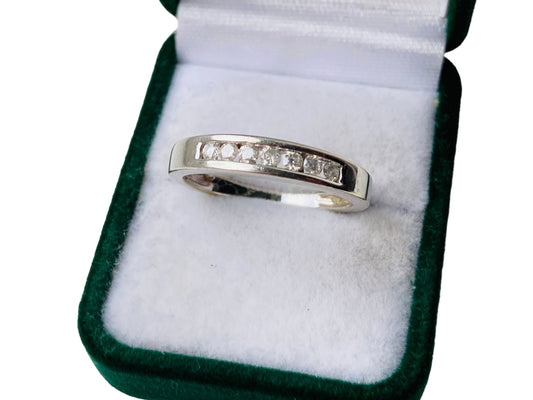 9ct Gold Diamond Ring