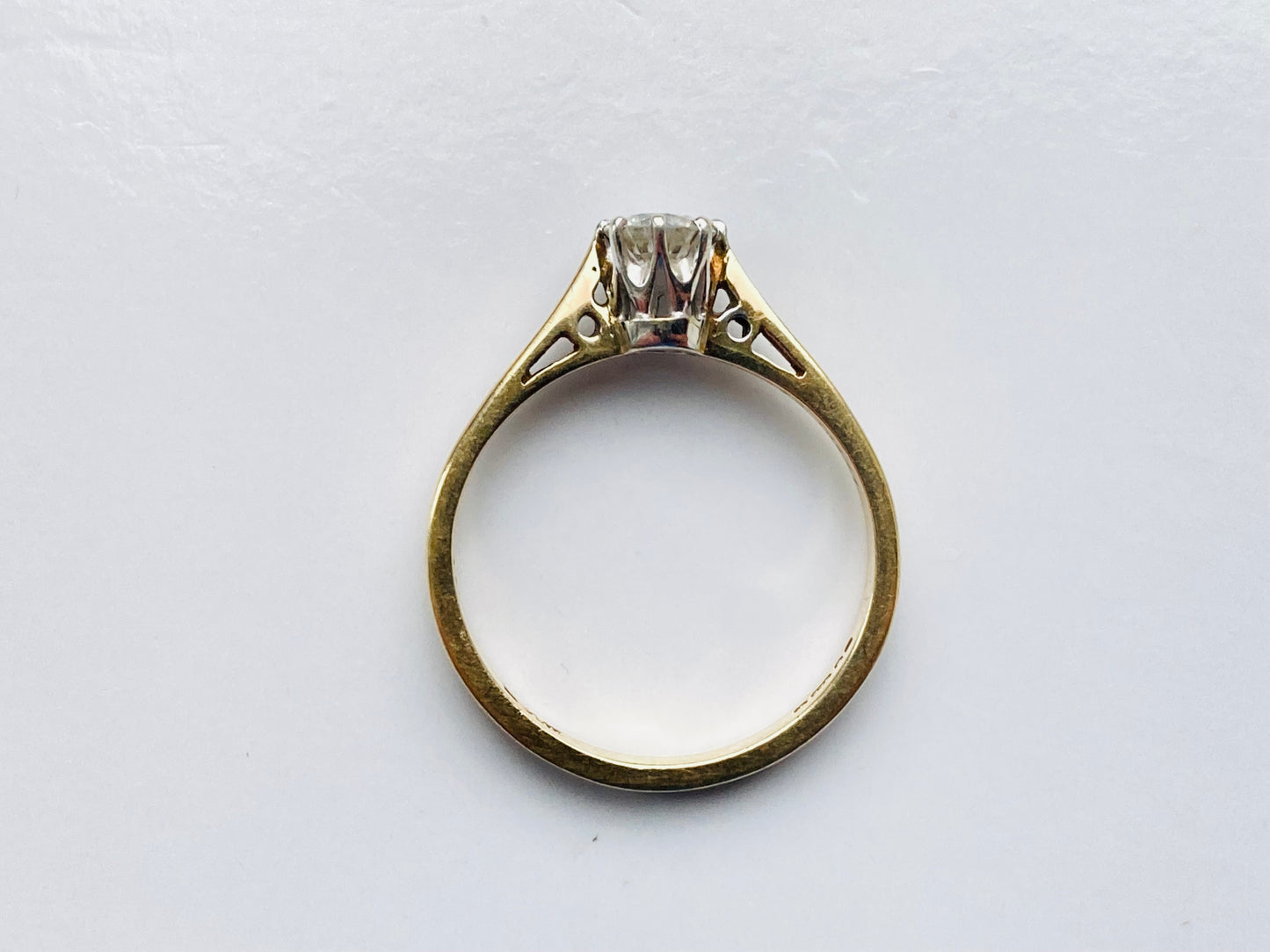 Vintage 9ct Gold Diamond Solitaire Ring