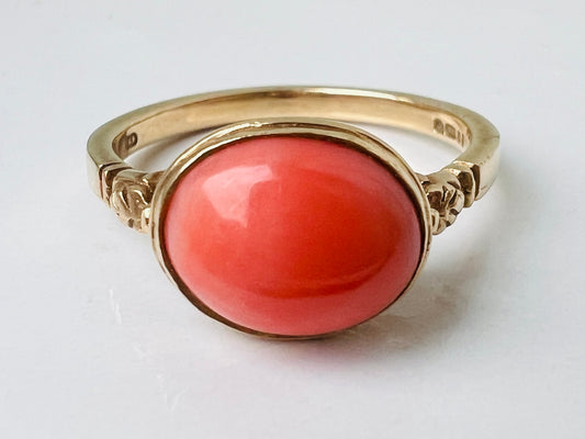 Vintage 9ct Gold Coral Ring