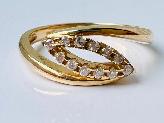 9ct Gold Diamond Ring