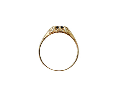 Vintage 9ct Gold Garnet Ring