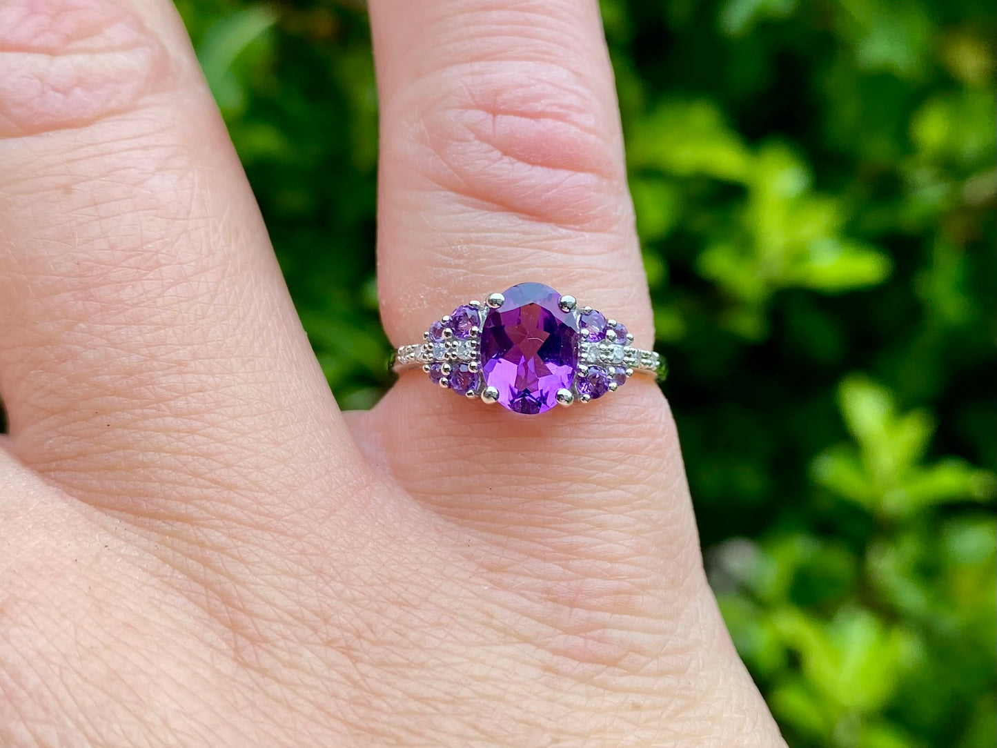 9ct Gold Amethyst & Diamond Ring