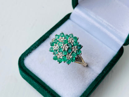 Vintage 9ct Gold Emerald & Diamond Ring