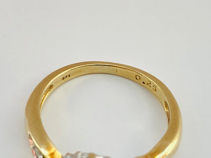 9ct Gold Diamond Ring