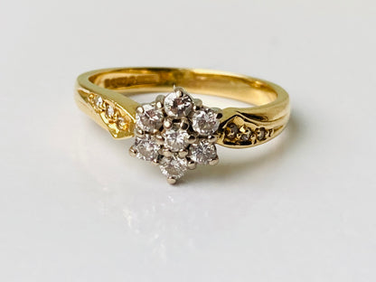 Vintage 18ct Gold Diamond Daisy Ring