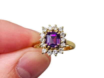 Vintage 18ct Gold Amethyst & Diamond Ring