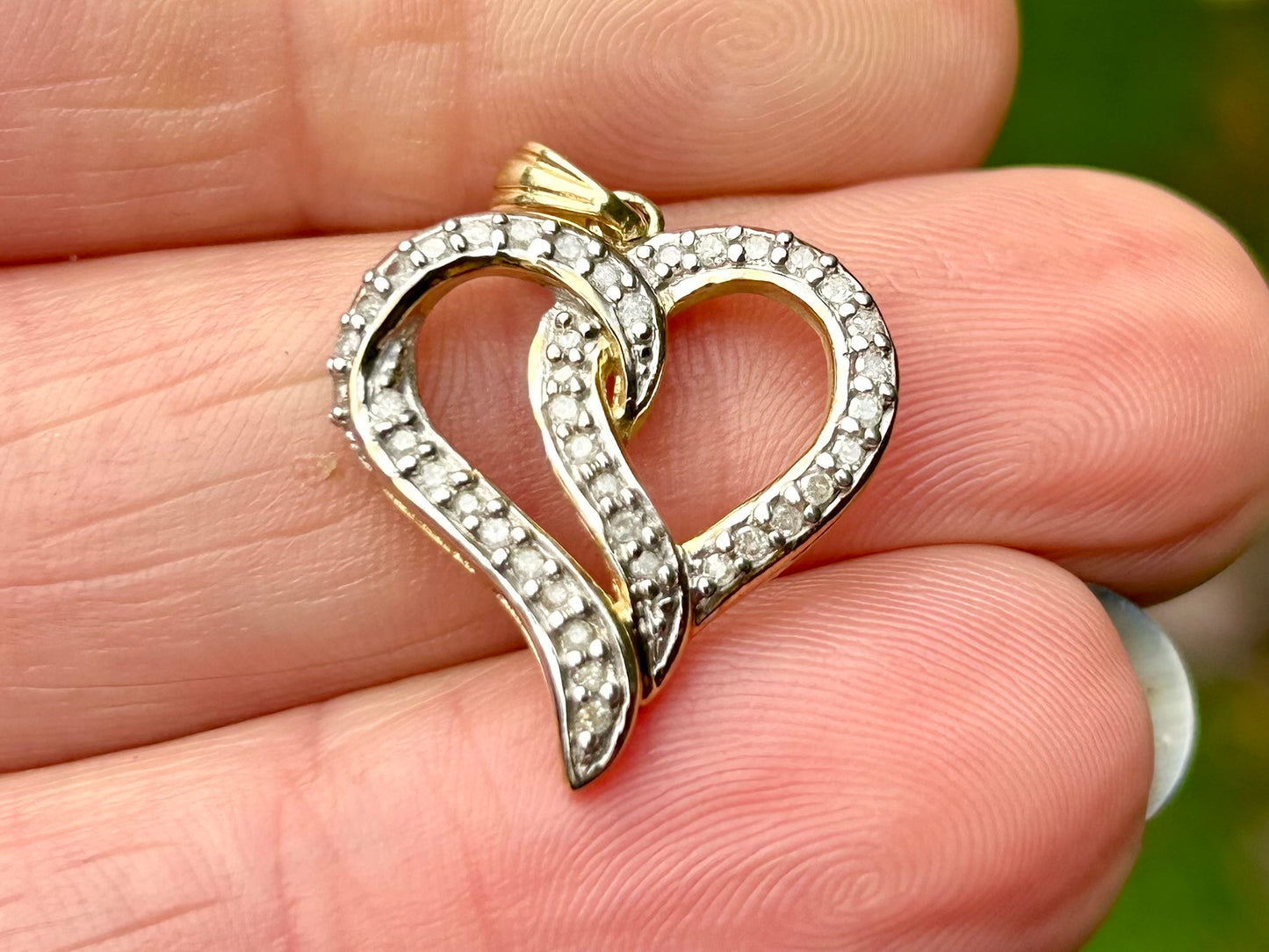 9ct Gold Diamond Heart Pendant