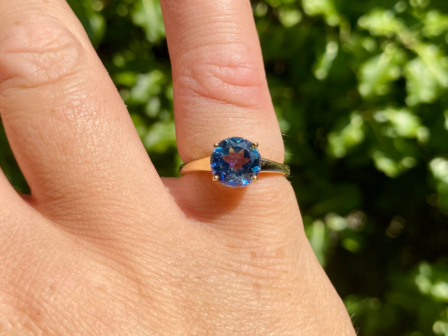 9ct Gold Topaz Ring