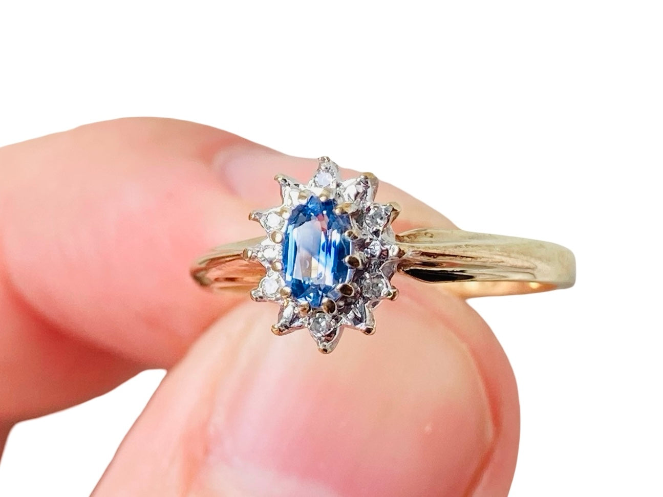9ct Gold Sapphire & Diamond Ring