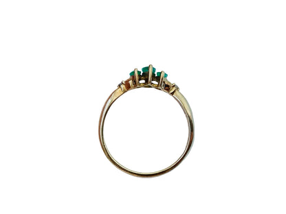 9ct Gold Emerald & Diamond Ring