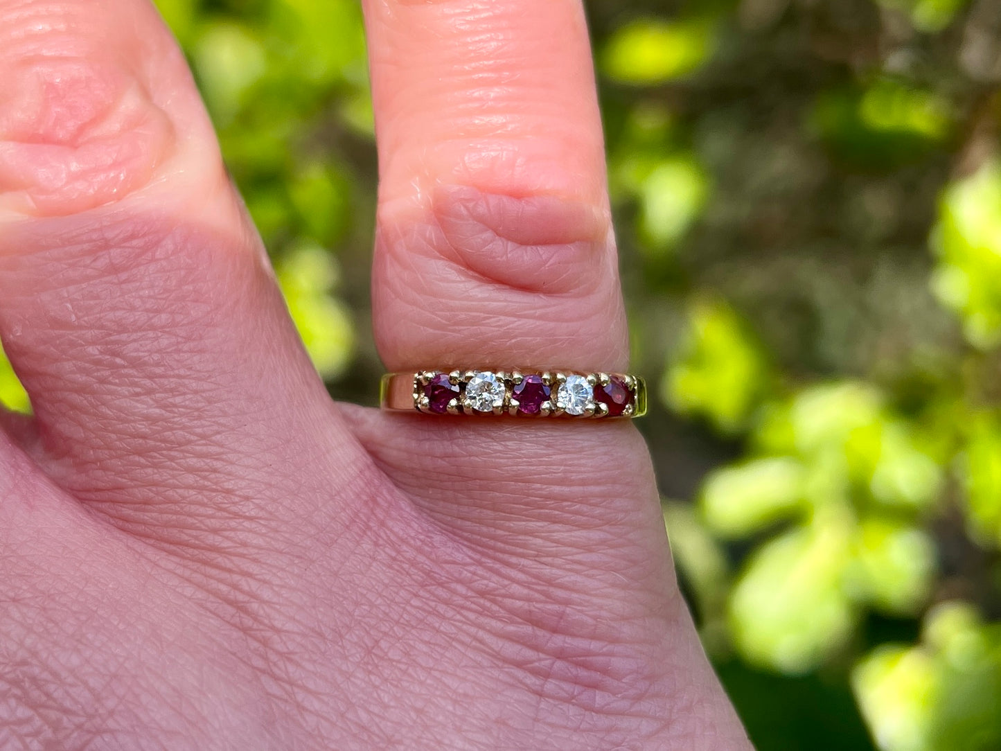 Vintage 18ct Gold Ruby & Diamond Ring