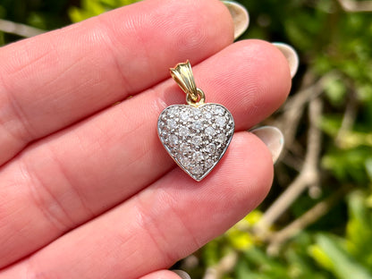18ct Gold Diamond Pendant