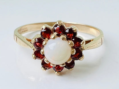 Vintage 9ct Gold Opal & Garnet Ring