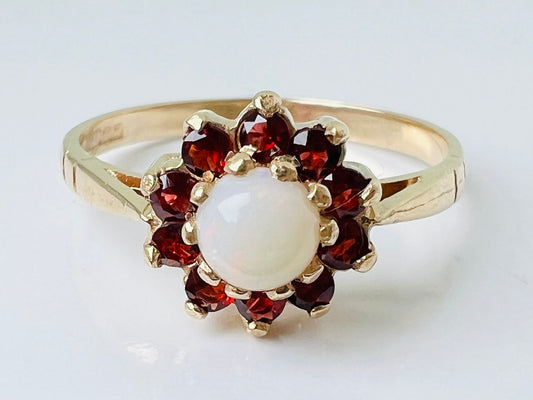Vintage 9ct Gold Opal & Garnet Ring
