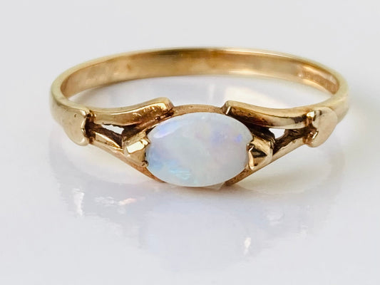 Vintage 9ct Gold Opal Ring