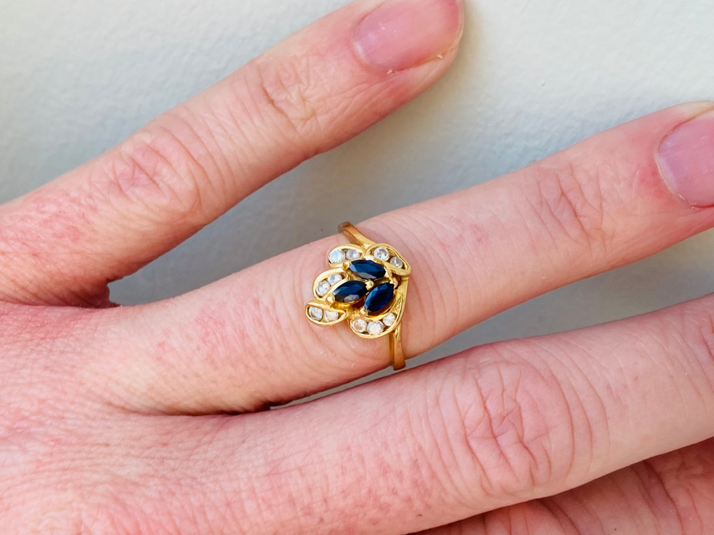 18ct Gold Sapphire & Diamond Ring