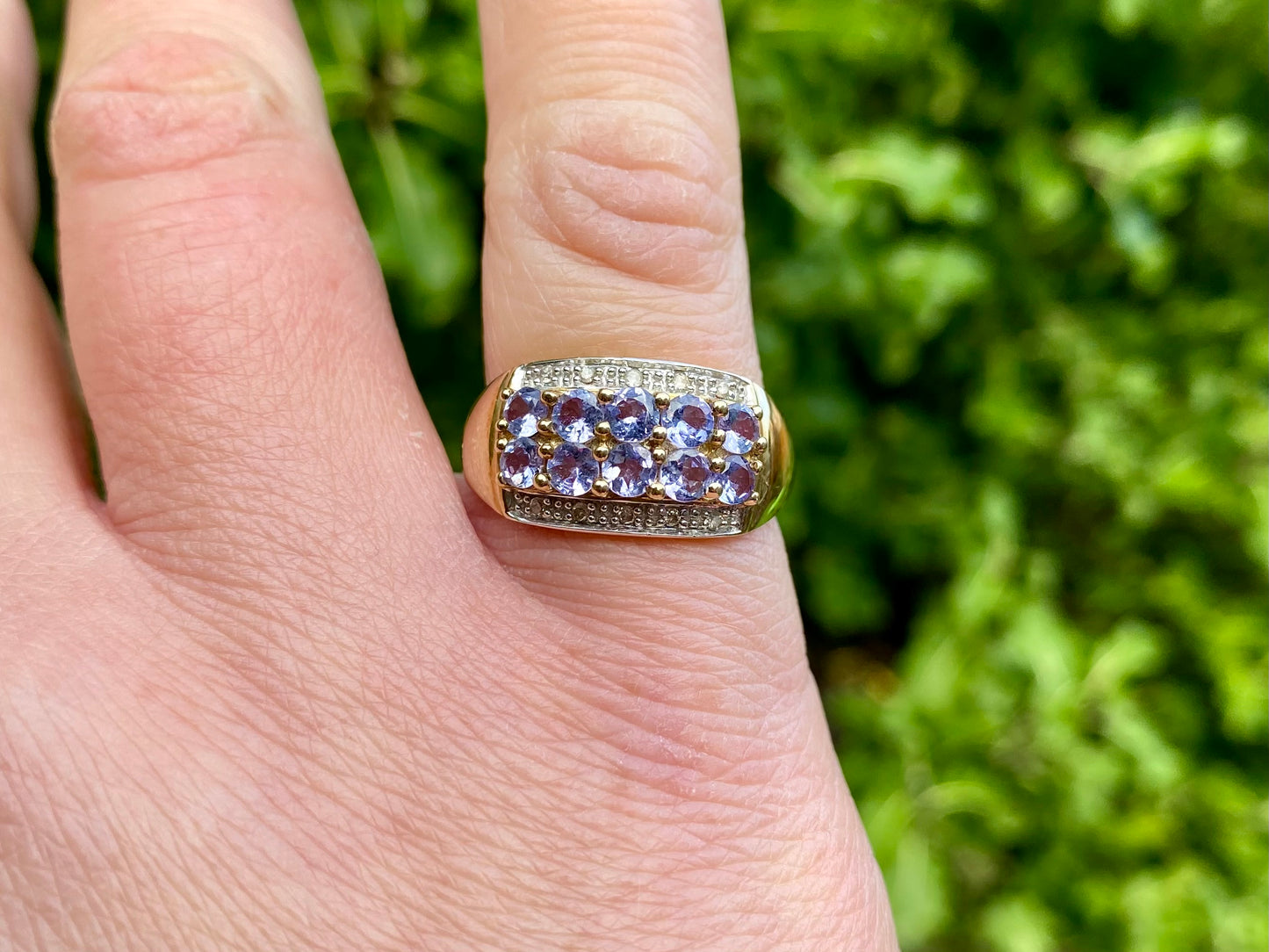 9ct Gold Tanzanite & Diamond Ring