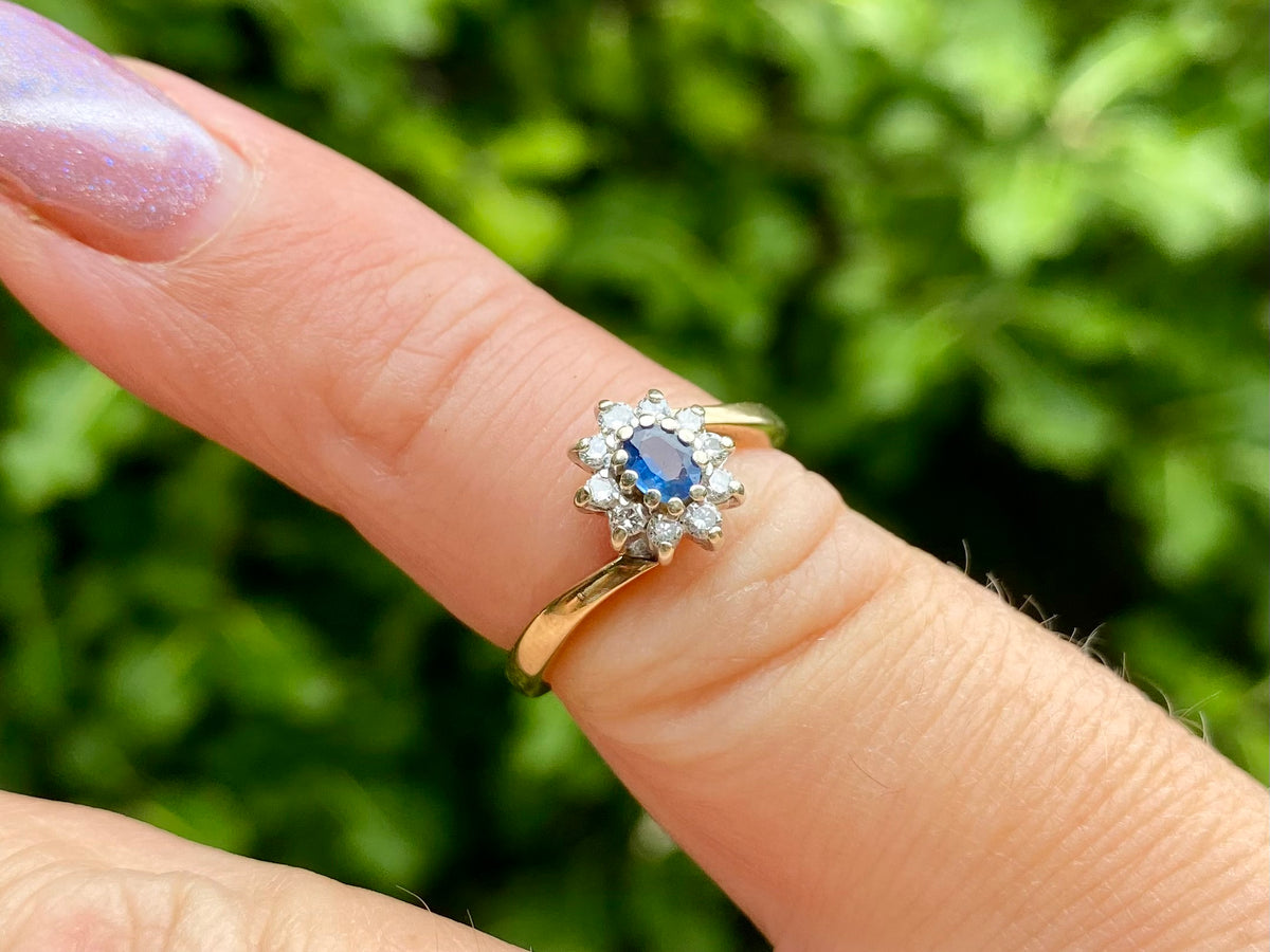 9ct Gold Sapphire & Diamond Ring