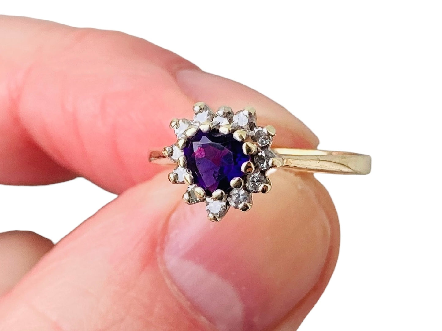 Vintage 9ct Gold Amethyst & Diamond Ring