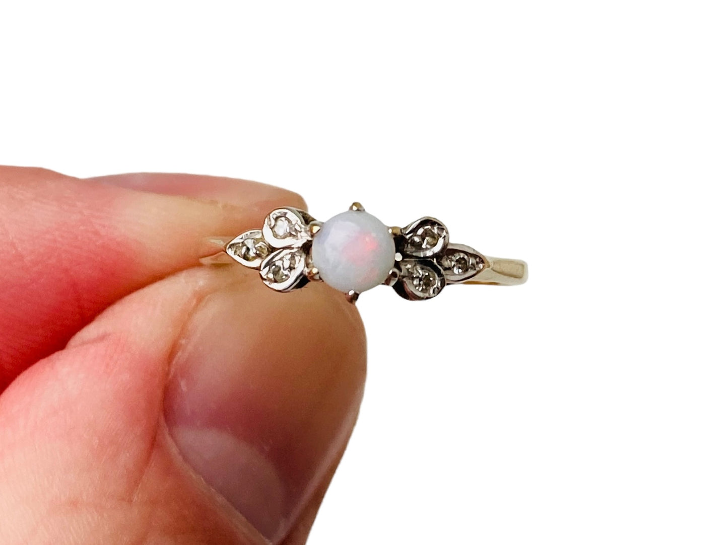 Vintage 9ct Gold Opal & Diamond Ring