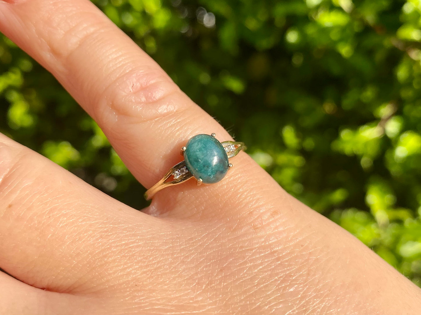 9ct Gold Grandiderite & Zircon Ring