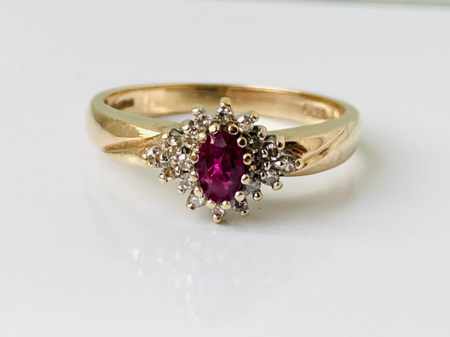 Vintage 9ct Gold Ruby & Diamond Cluster Ring