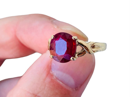 9ct Gold Ruby Ring