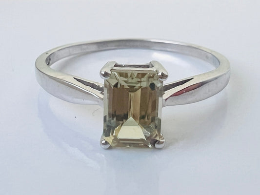 9ct Gold Lemon Topaz Ring